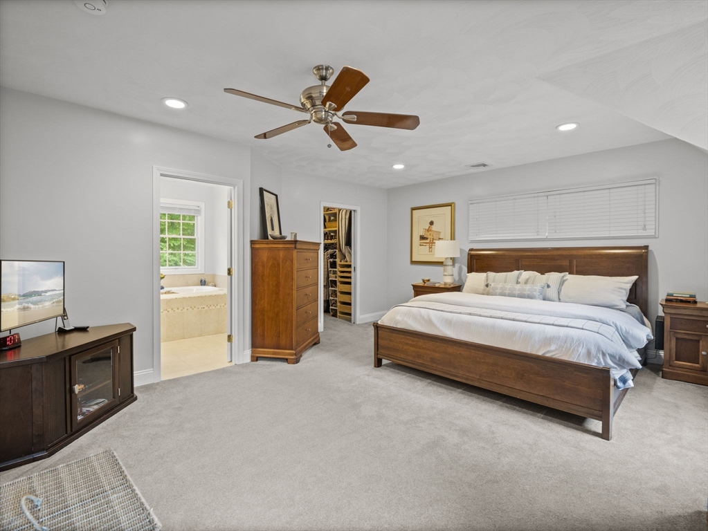6 Sugarbush Lane