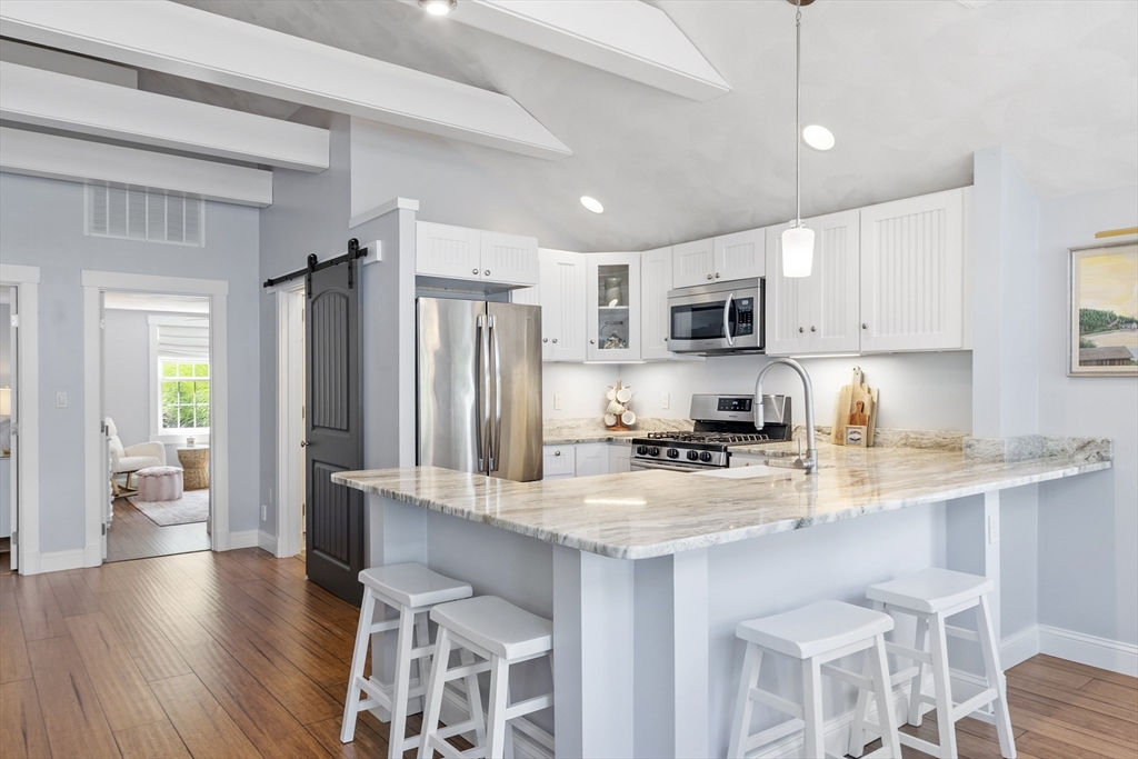 91 Lakeshore Drive