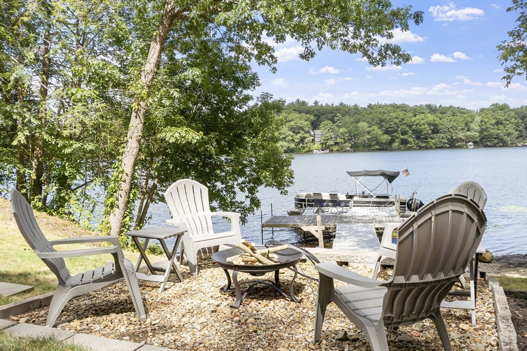91 Lakeshore Drive