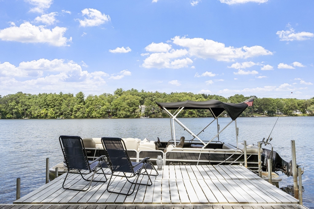91 Lakeshore Drive