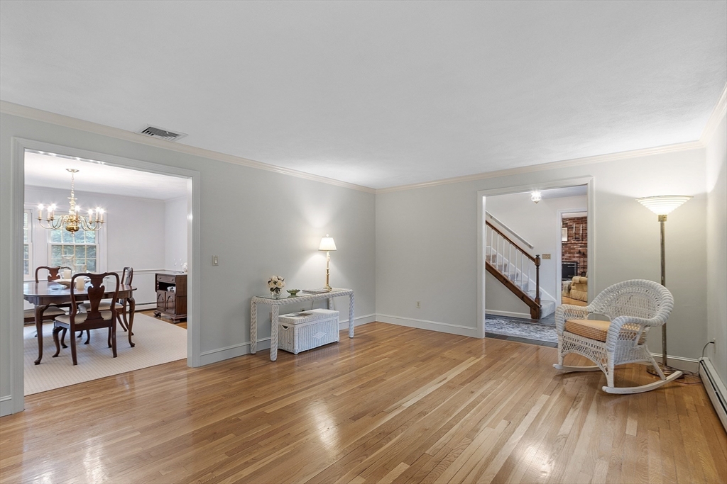 25 Algonquin Avenue