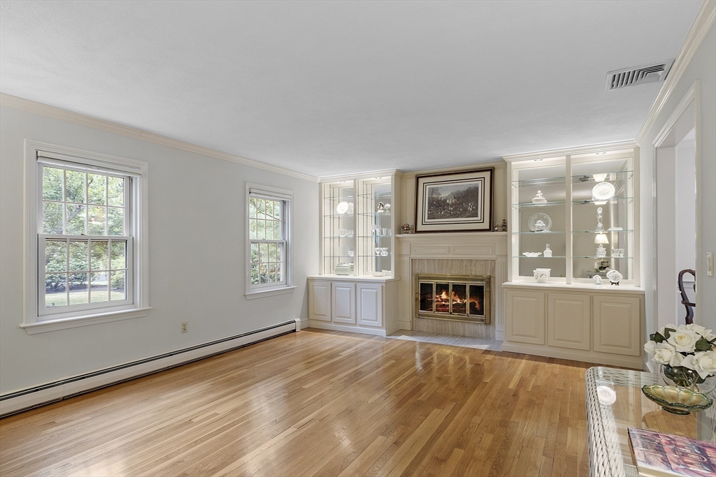 25 Algonquin Avenue