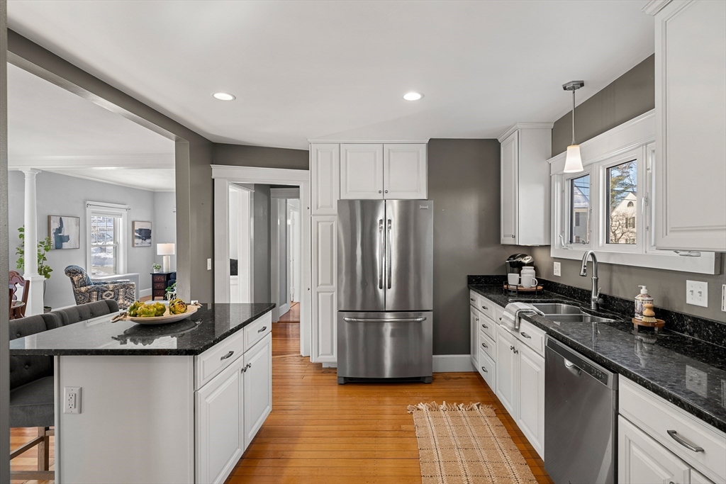 42 Pentucket Ave