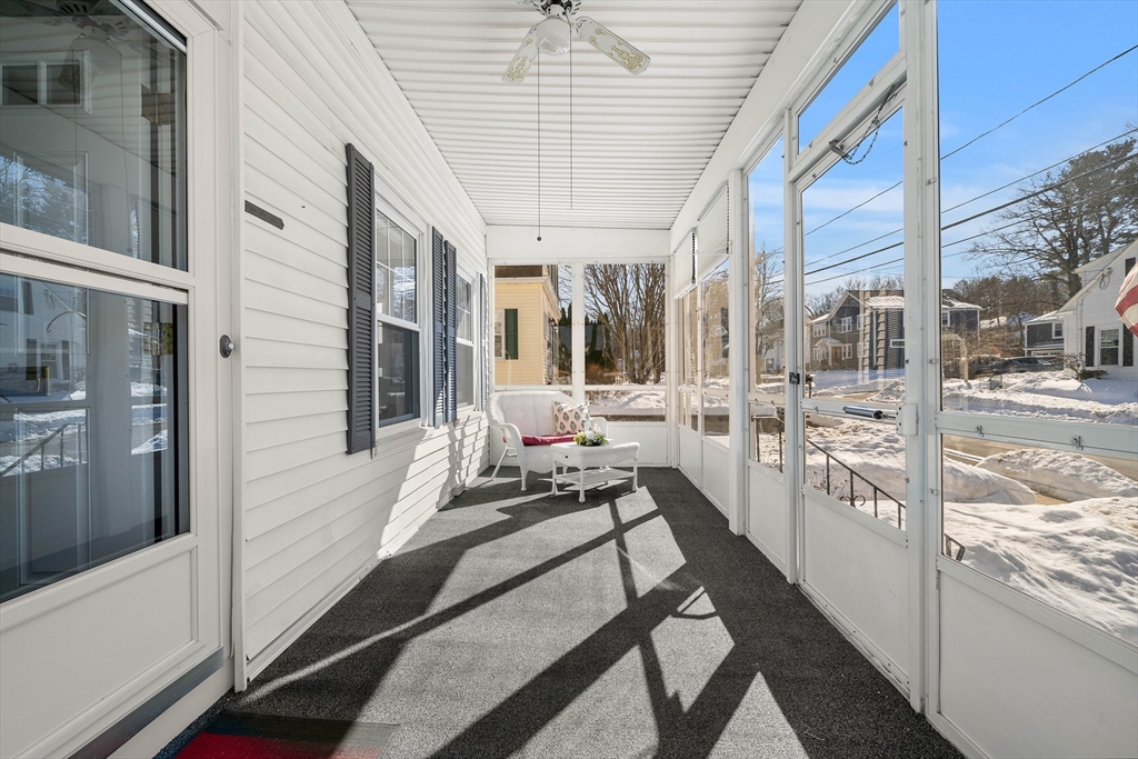 42 Pentucket Ave