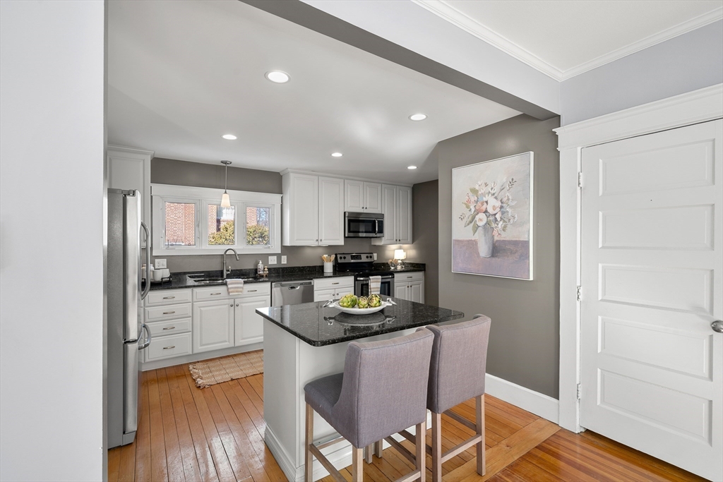 42 Pentucket Ave