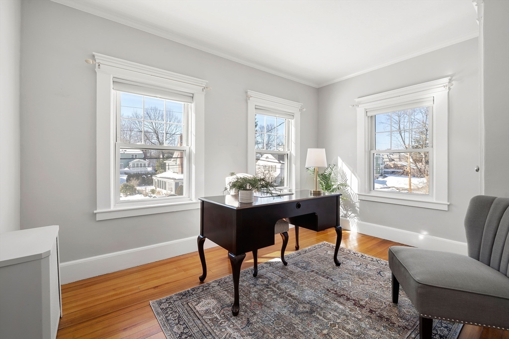 42 Pentucket Ave