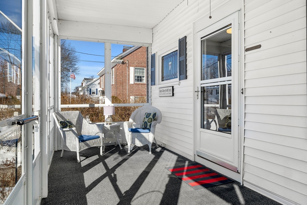 42 Pentucket Ave