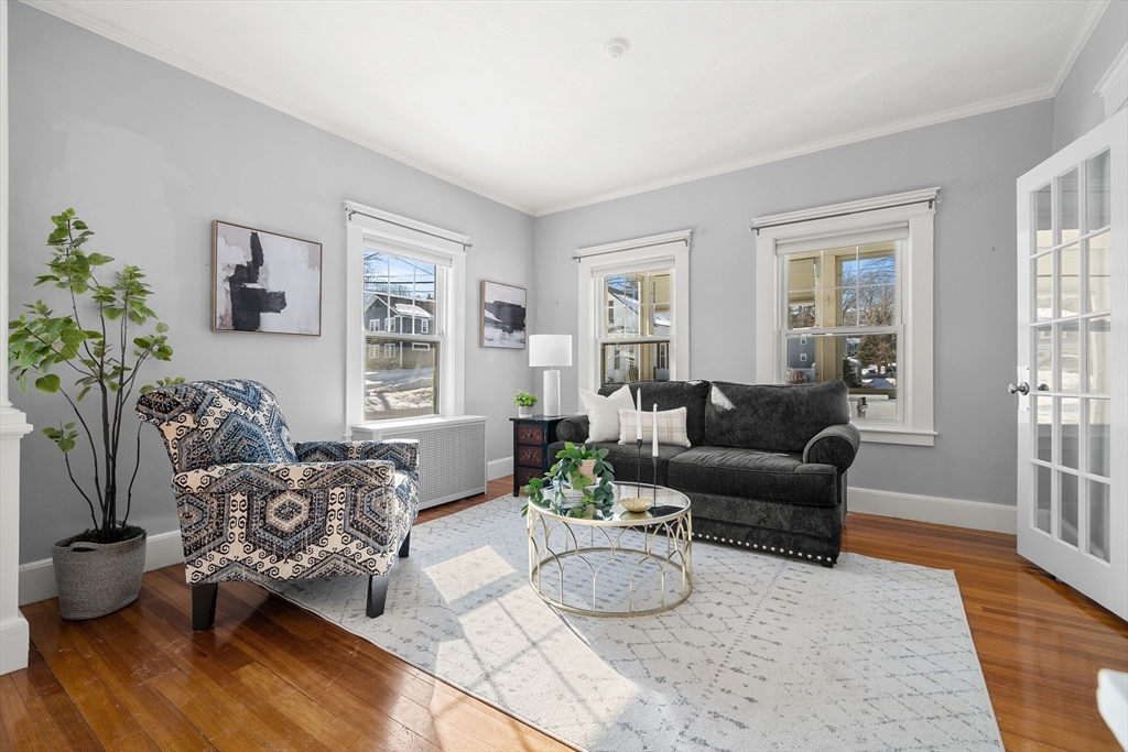 42 Pentucket Ave