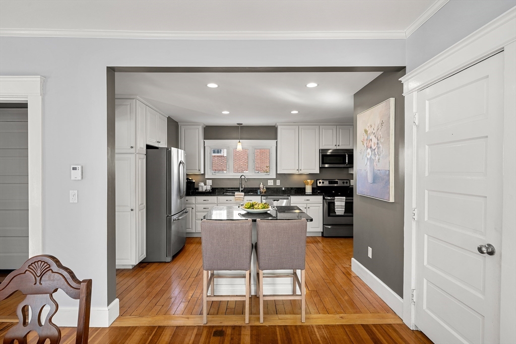 42 Pentucket Ave