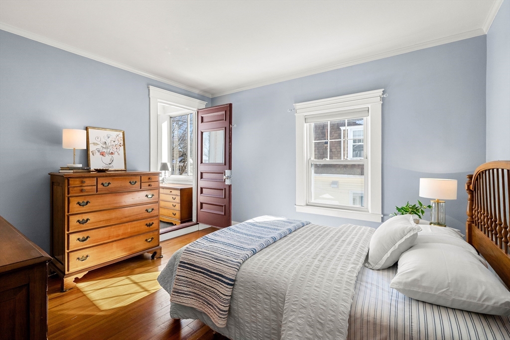 42 Pentucket Ave