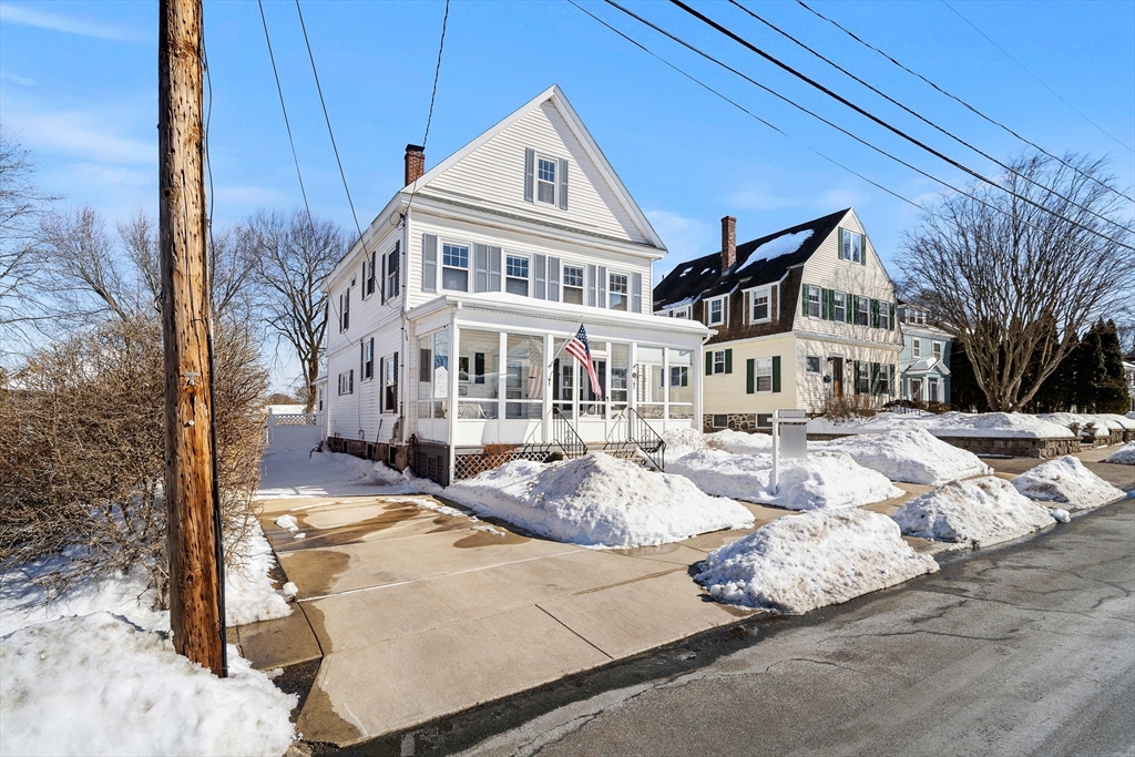 42 Pentucket Ave