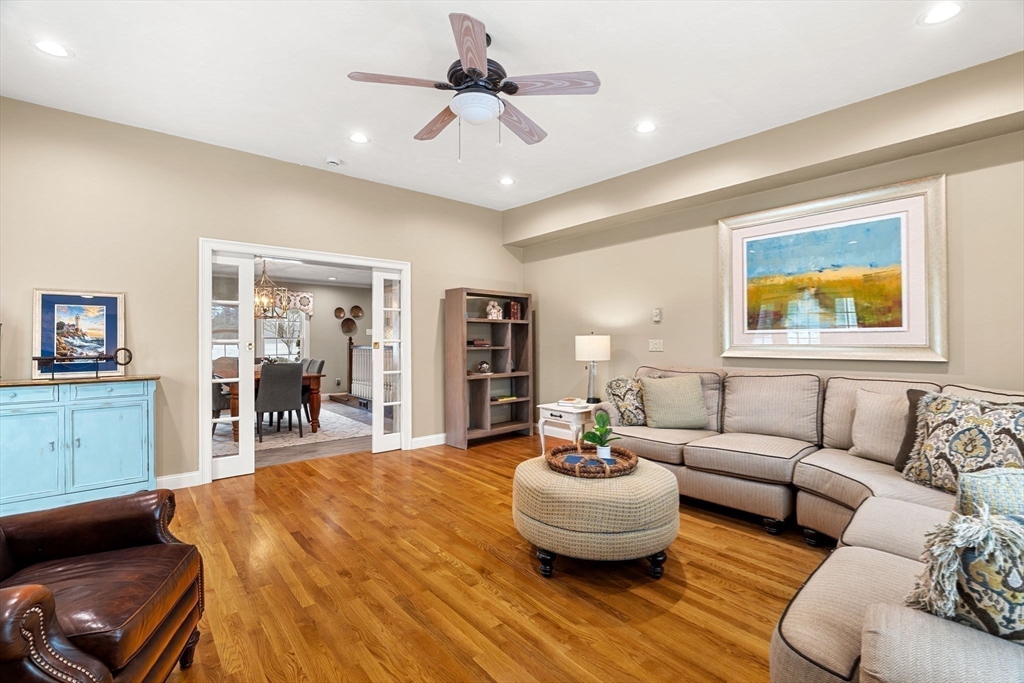 2 Deerberry Lane
