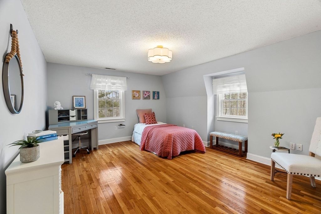 2 Deerberry Lane
