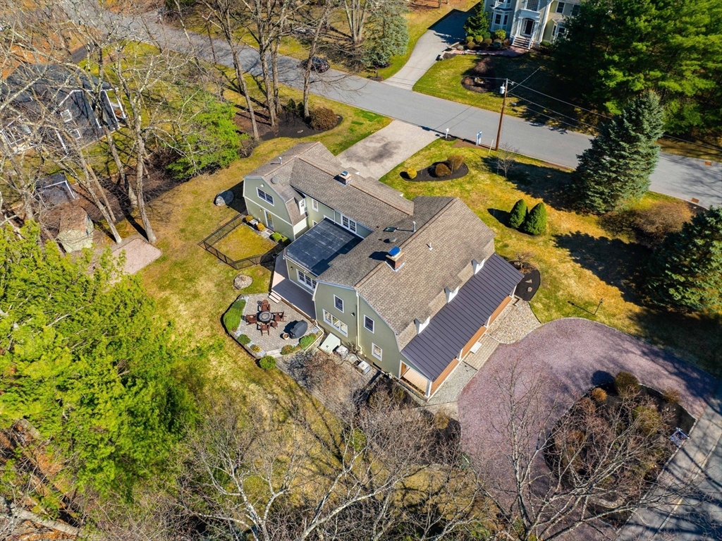 2 Deerberry Lane