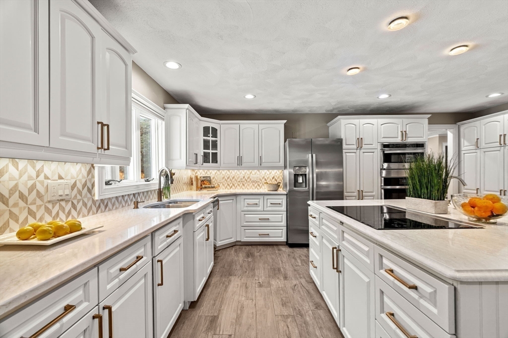 2 Deerberry Lane