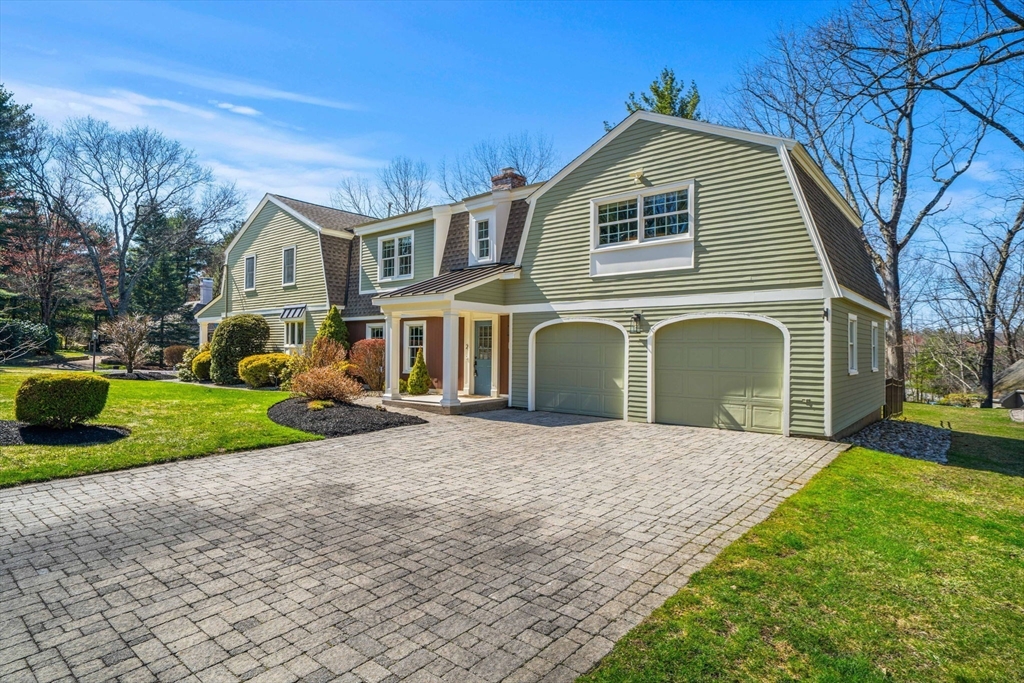 2 Deerberry Lane
