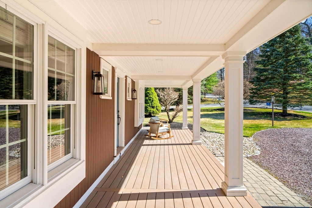 2 Deerberry Lane