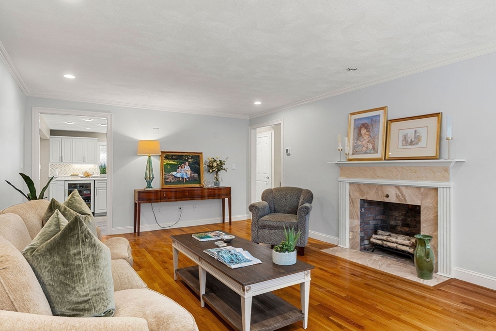 2 Deerberry Lane