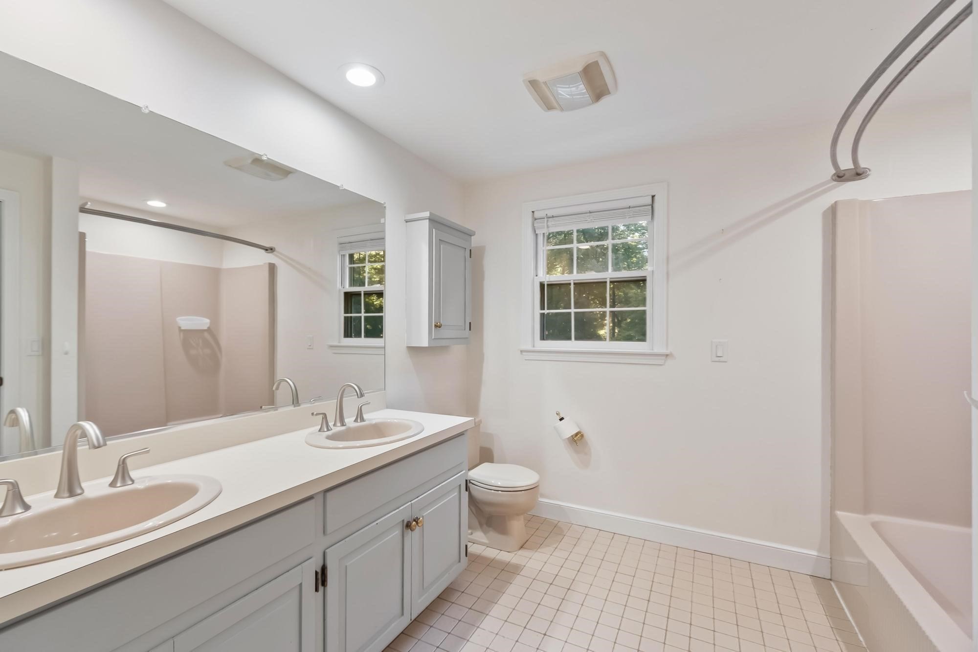 4 Wellington Circle