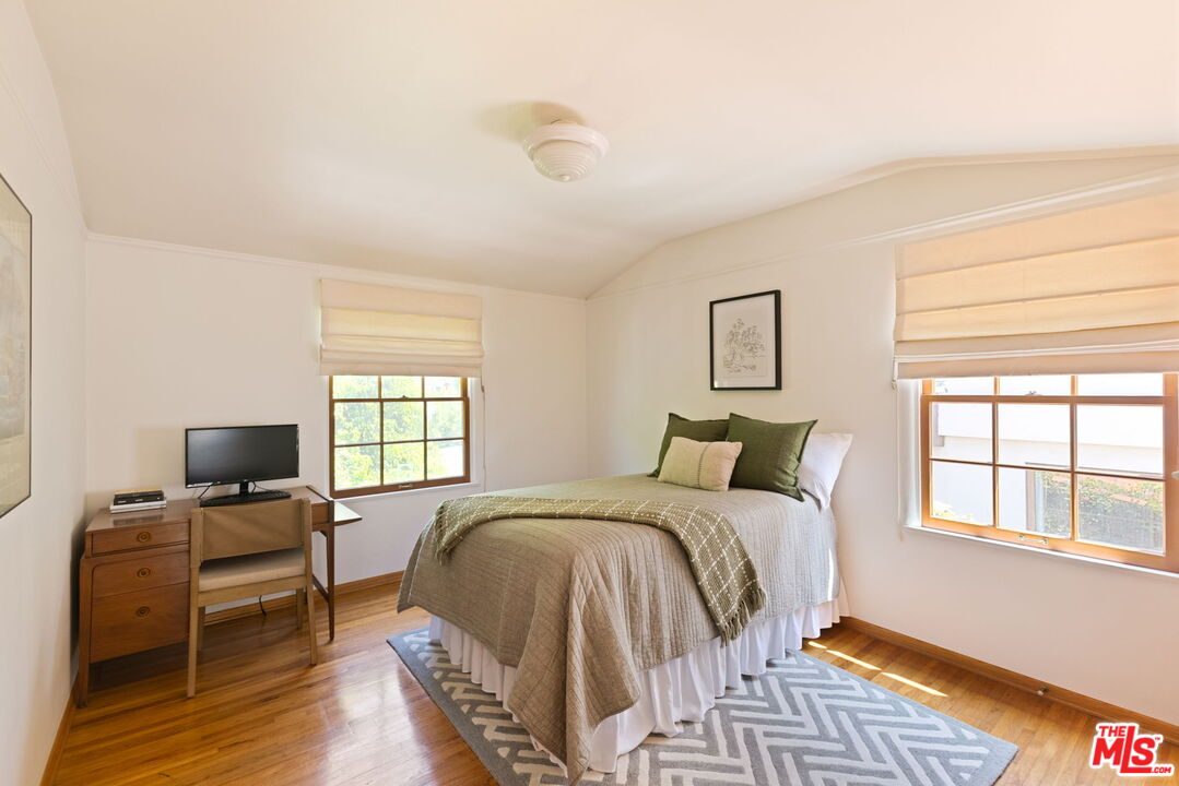 306 AMALFI DR
