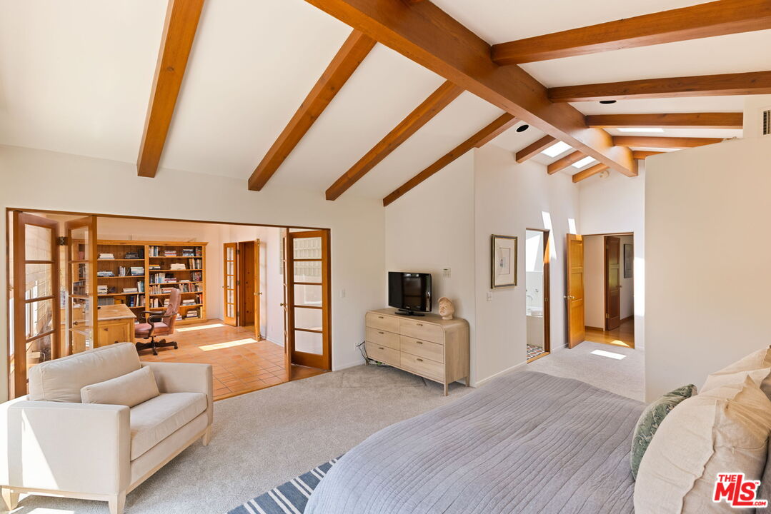 306 AMALFI DR