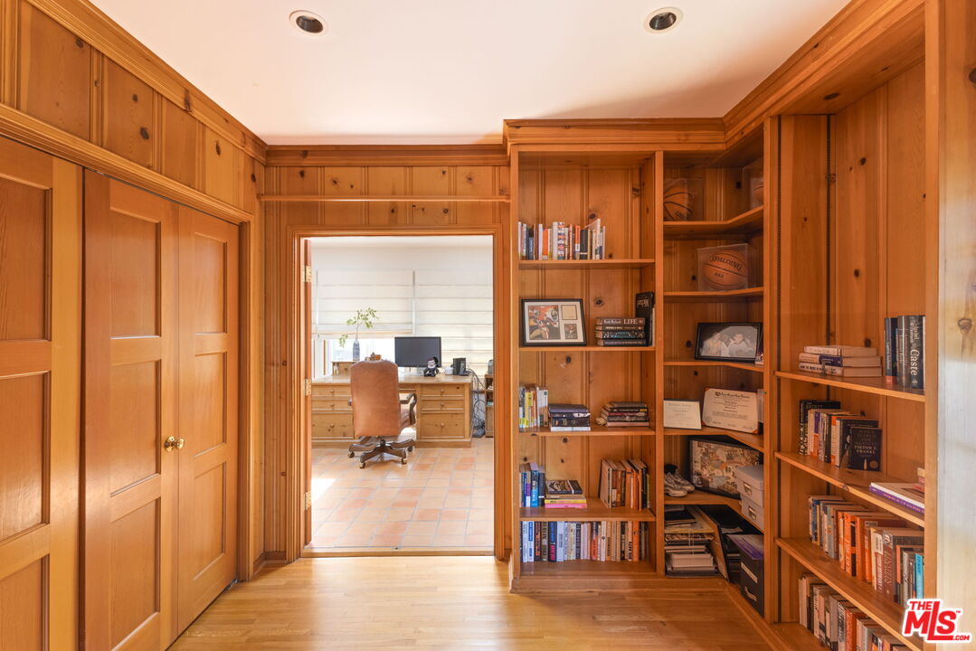 306 AMALFI DR