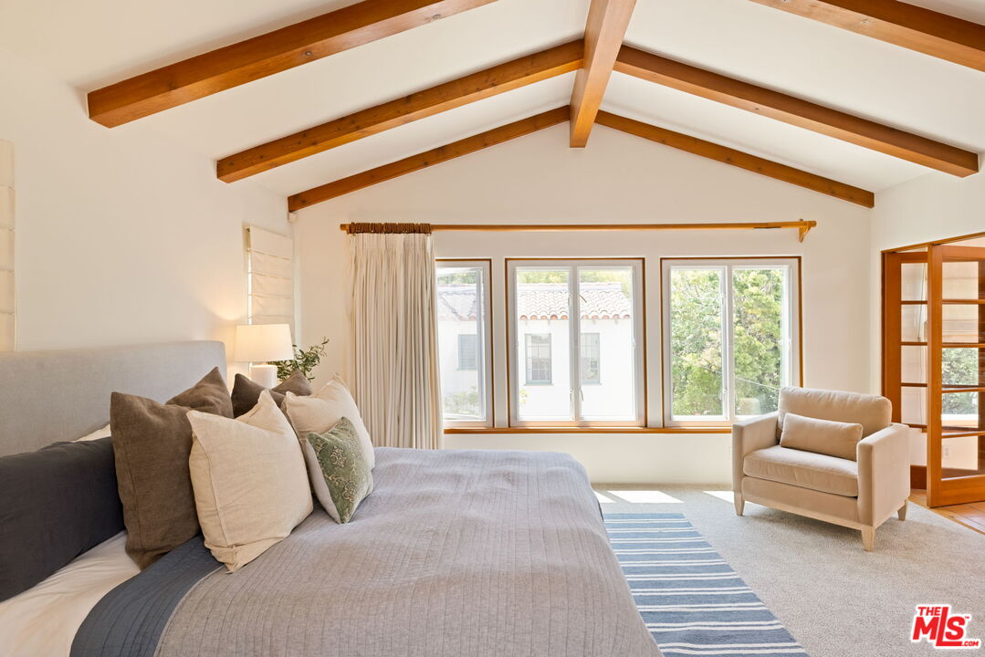 306 AMALFI DR
