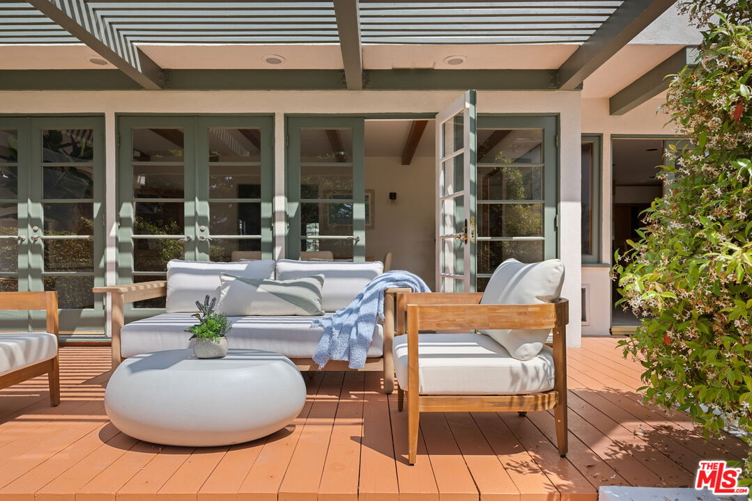 306 AMALFI DR