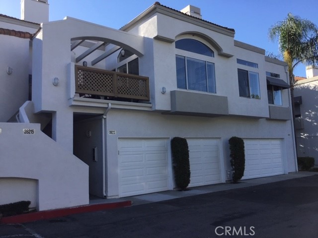 28215 La Gallina Unit: 208