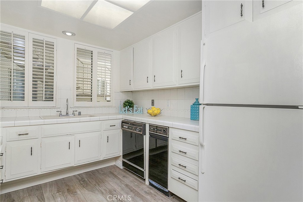 25 Avenida Castilla Unit: B