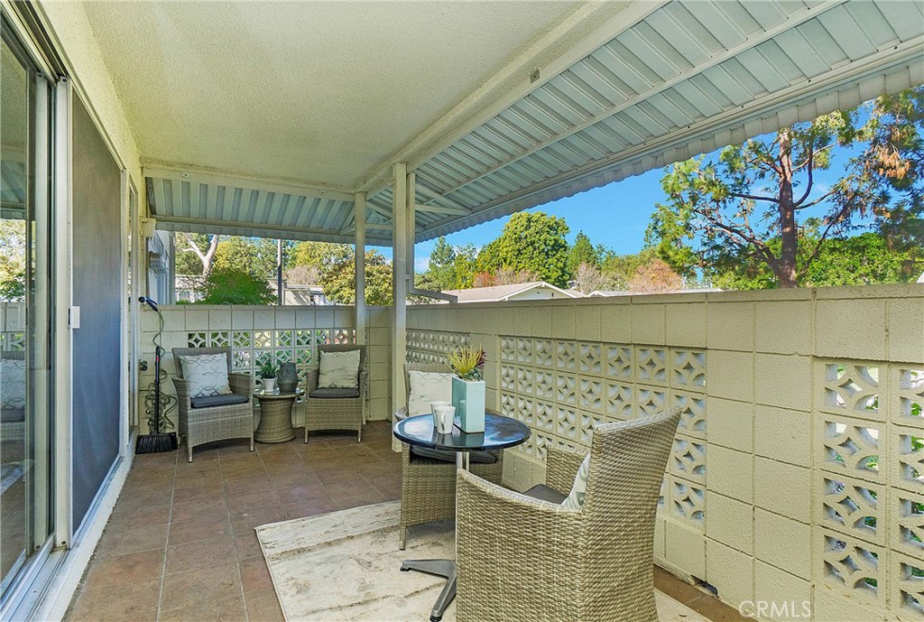 25 Avenida Castilla Unit: B