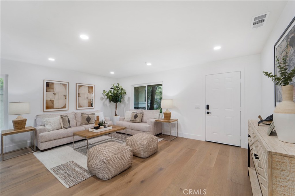 7 Hemingway Court
