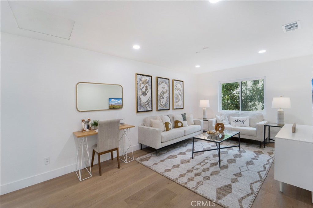 7 Hemingway Court