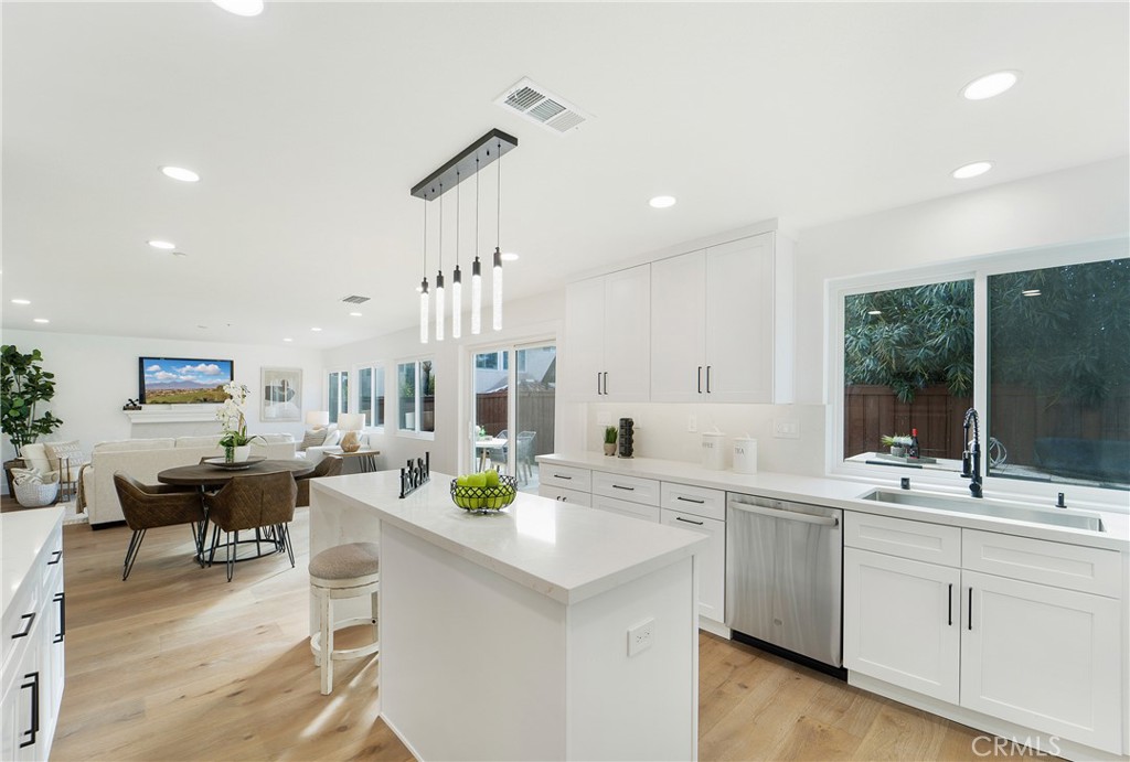 7 Hemingway Court