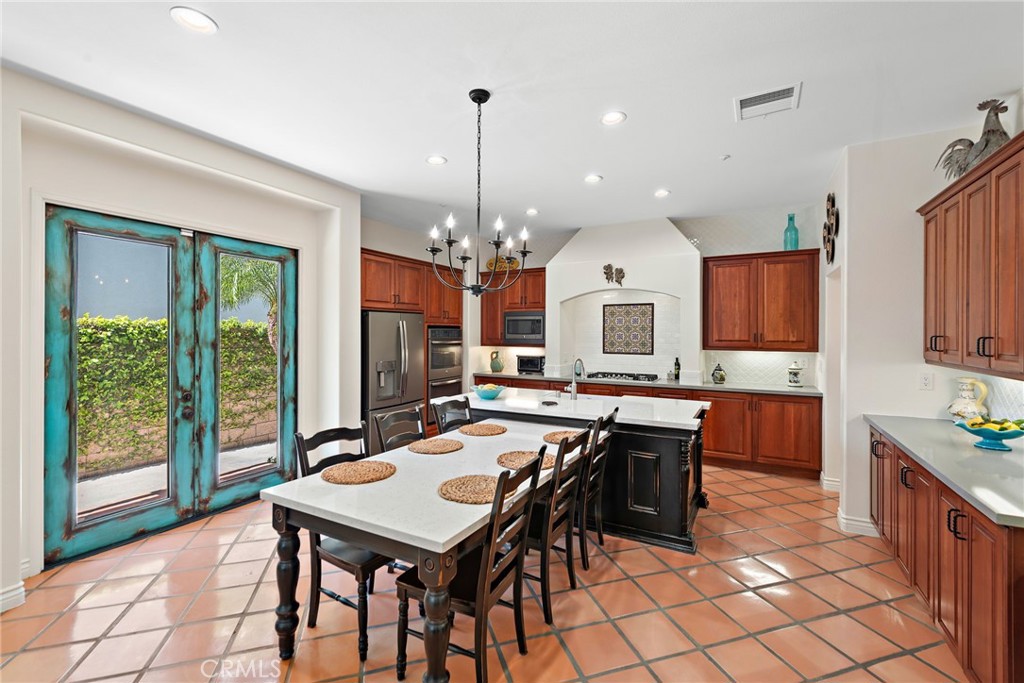 18661 Topanga Canyon Road