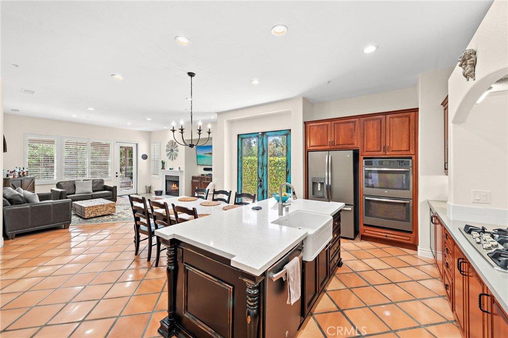 18661 Topanga Canyon Road