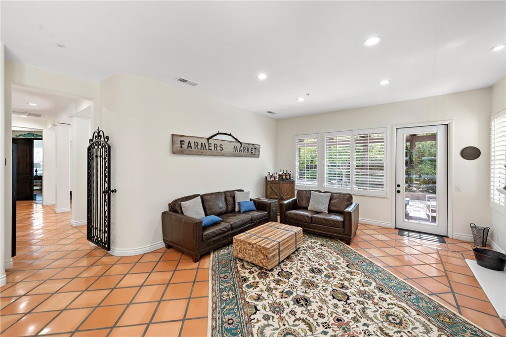 18661 Topanga Canyon Road