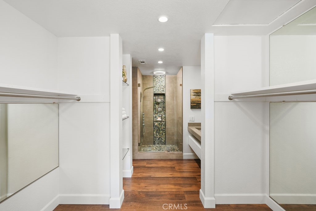 24511 Sutton Lane