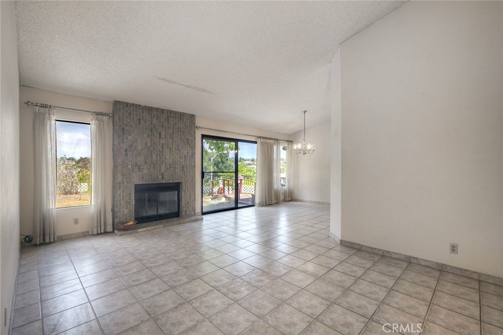 7905 Calle Posada
