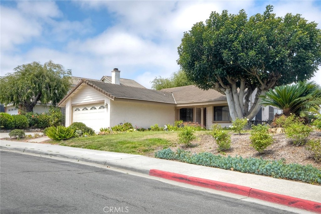 7905 Calle Posada