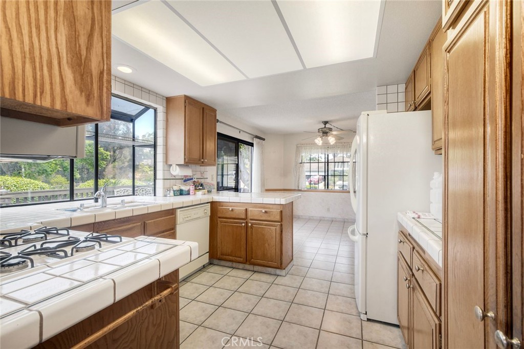 7905 Calle Posada