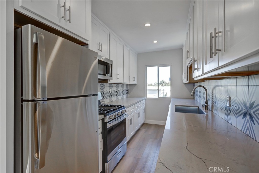 644 Pier Avenue Unit: 2