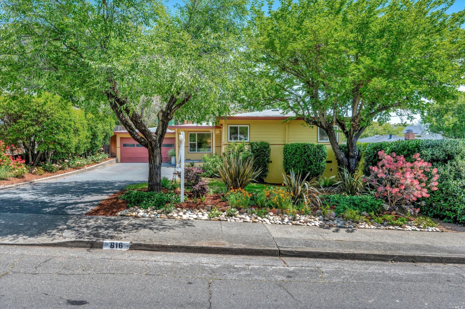 816 Reichert Avenue