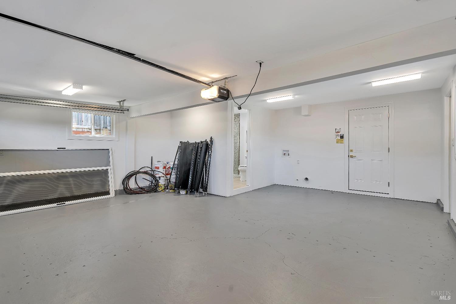 1271 Leafwood Heights