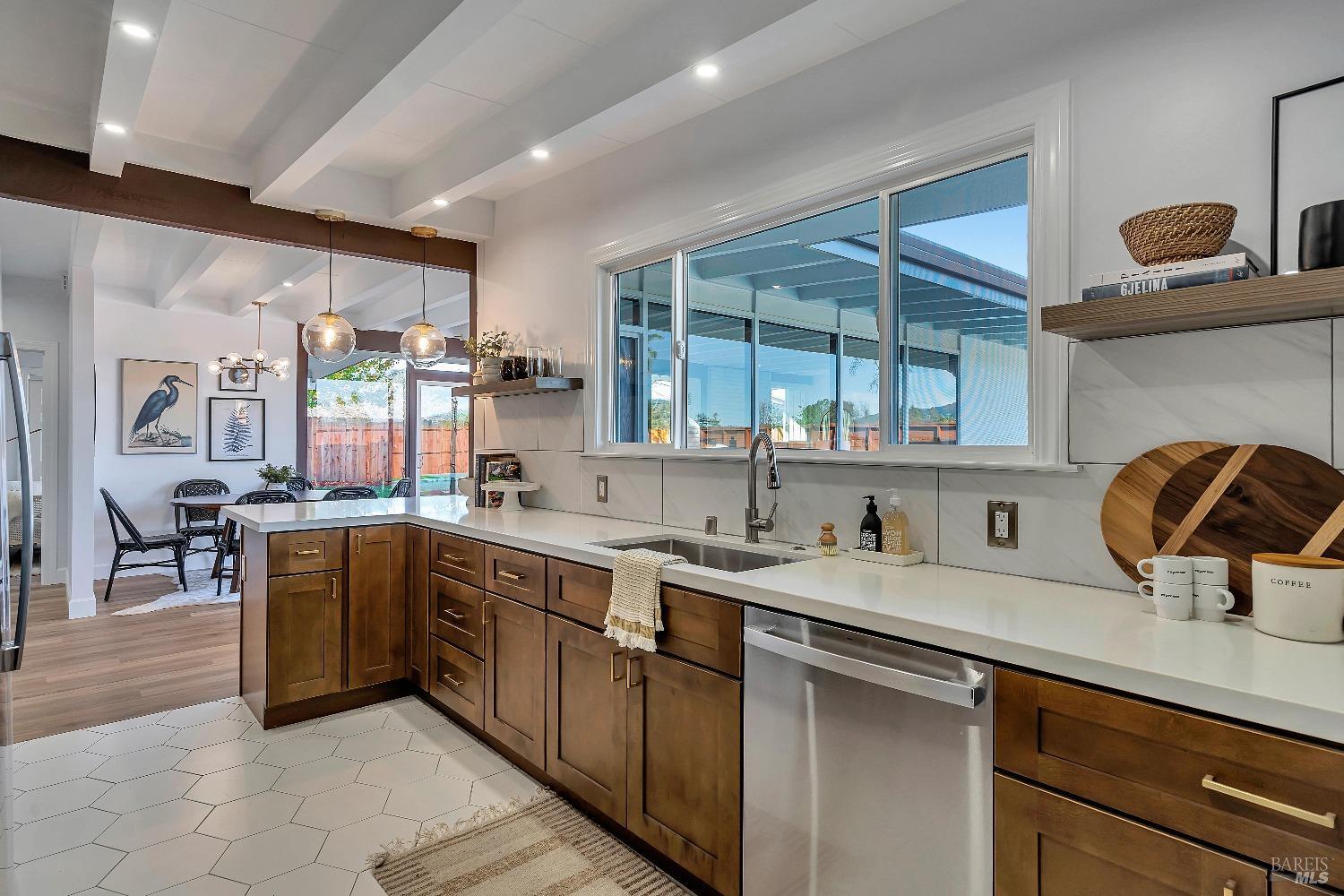 1271 Leafwood Heights