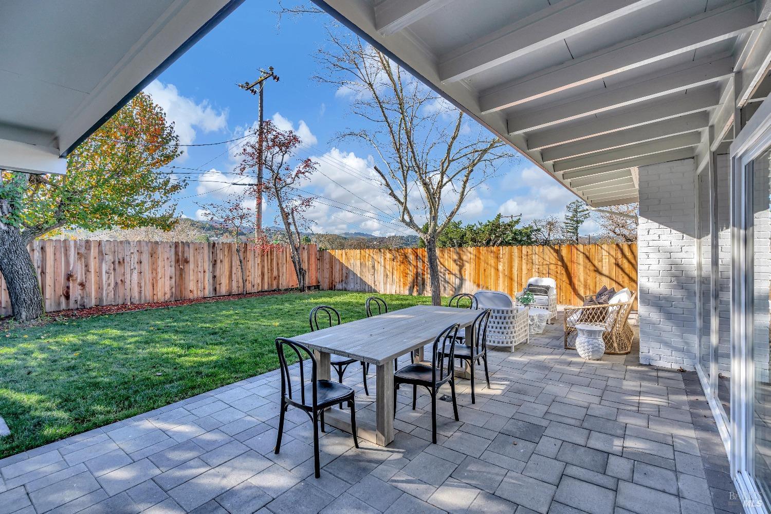 1271 Leafwood Heights