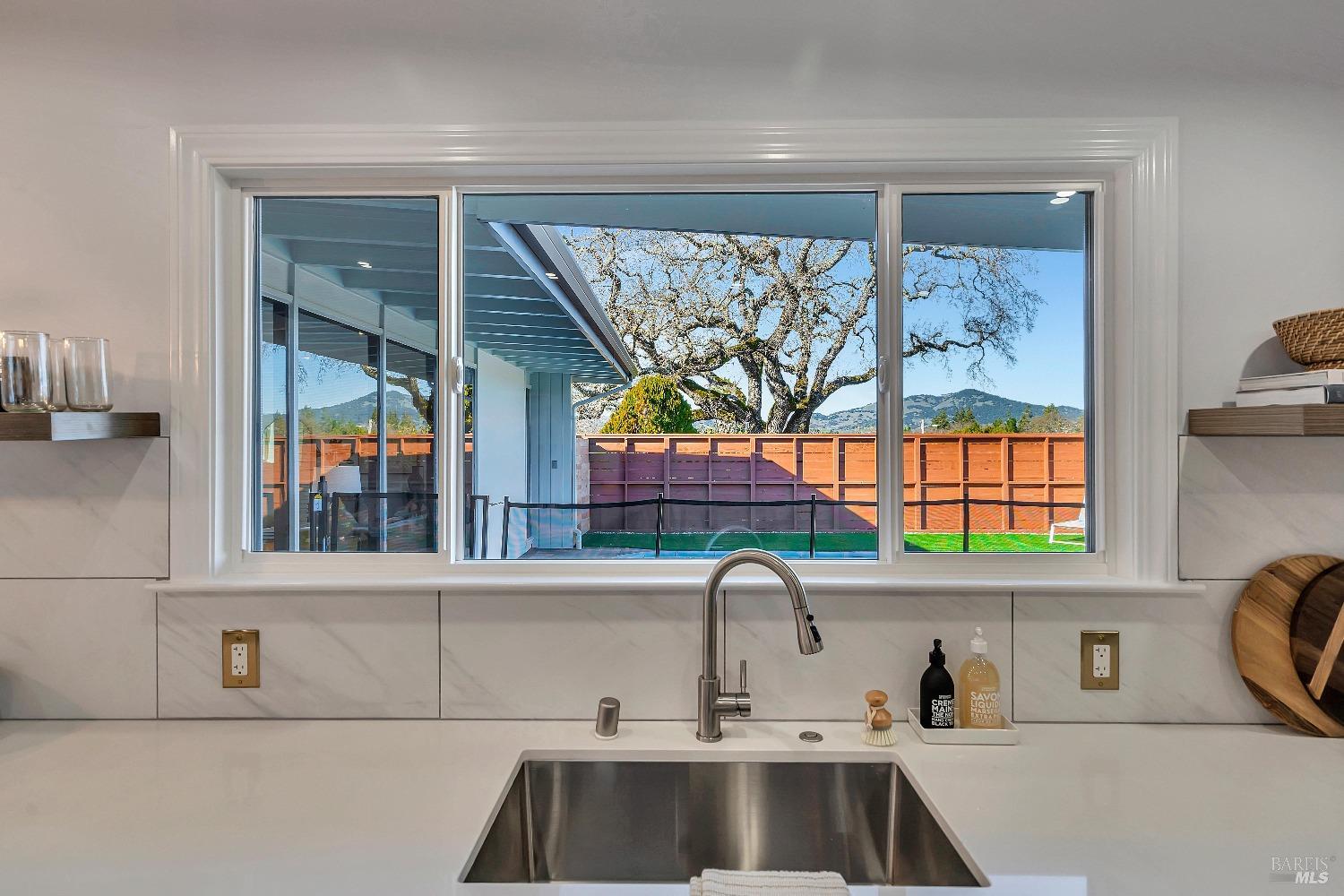 1271 Leafwood Heights