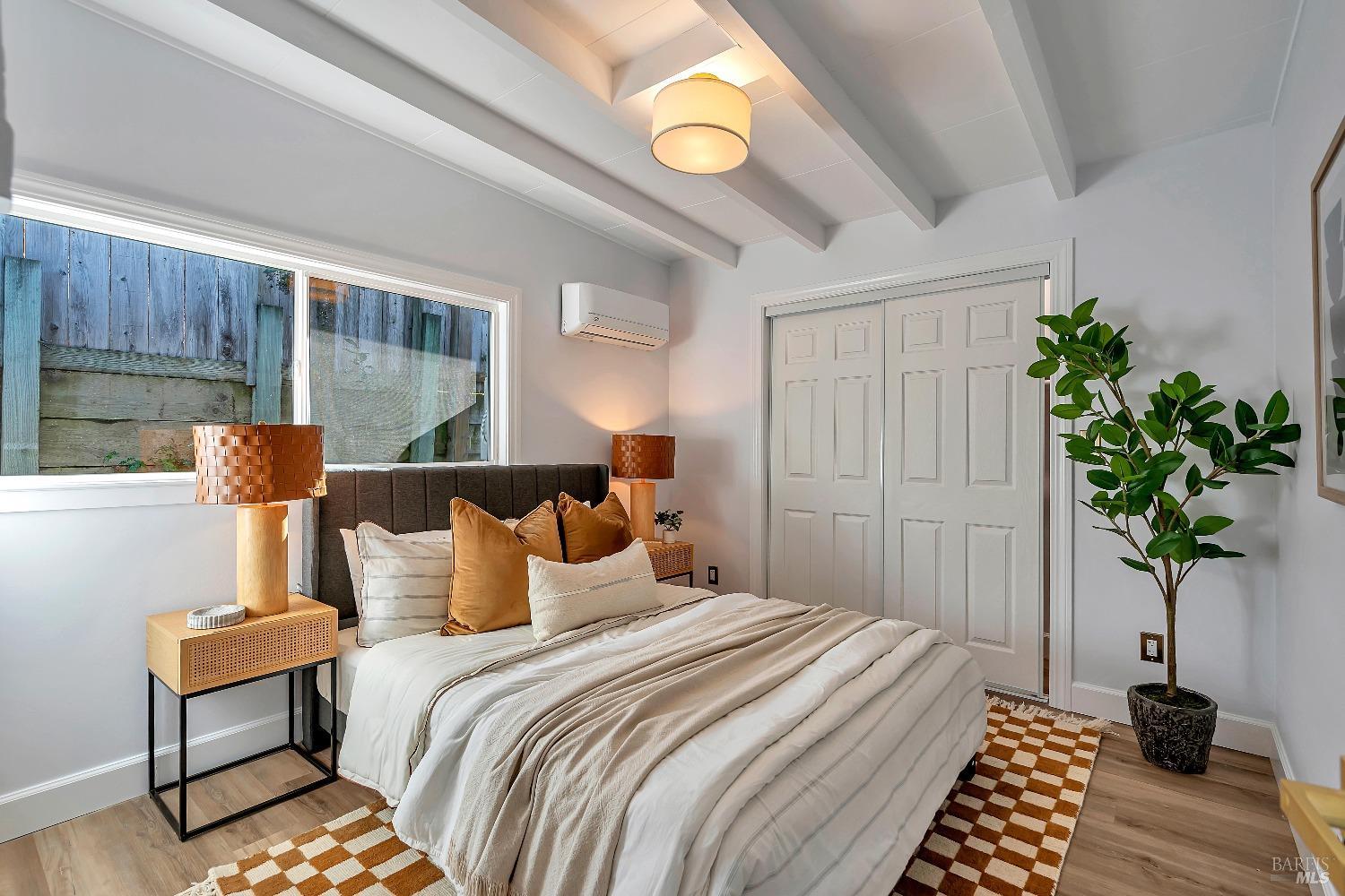 1271 Leafwood Heights