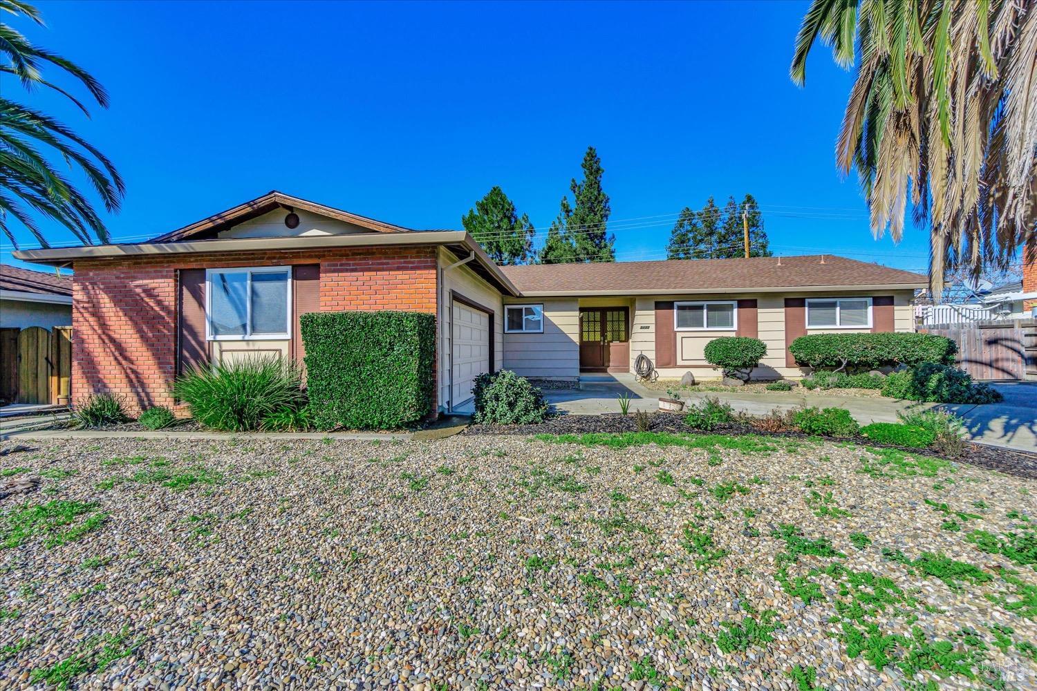 3435 Klamath Woods Place