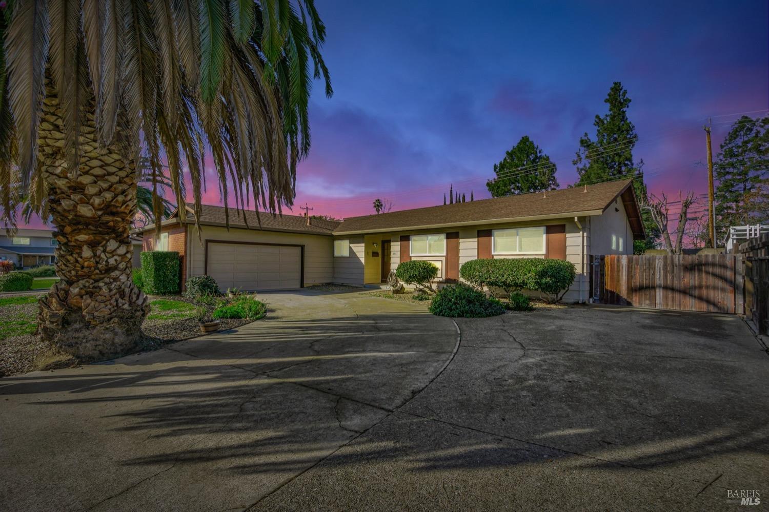 3435 Klamath Woods Place